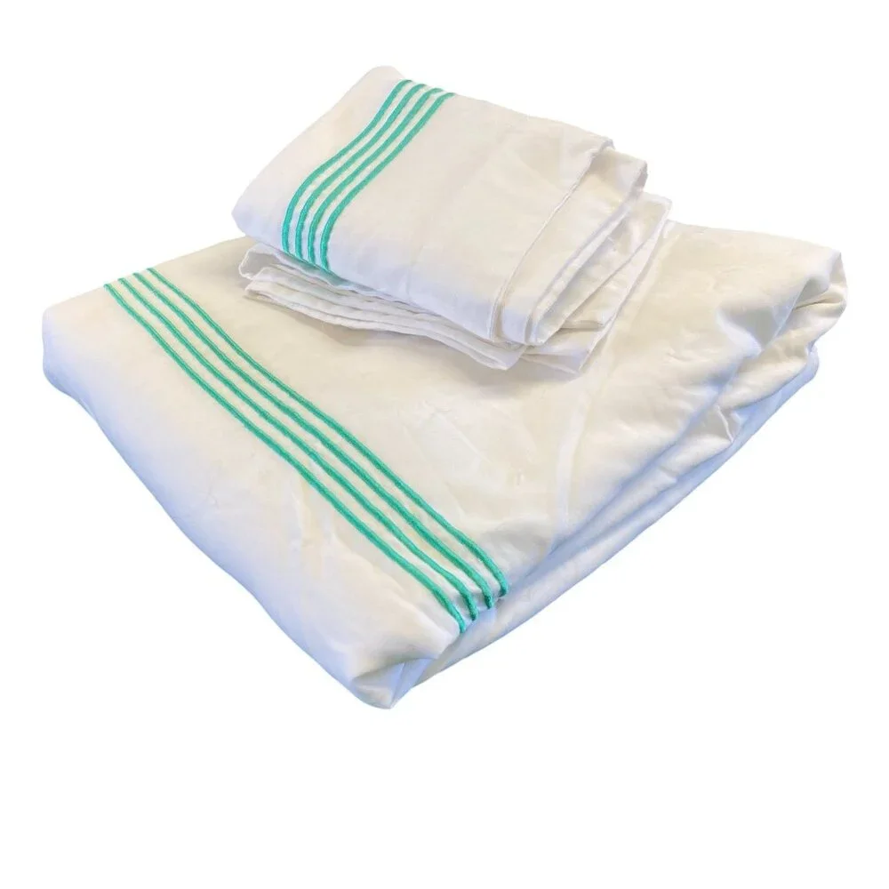 Duvet Cover TWIN XL Set With Button Closure White & Green Polyester 89 X 81